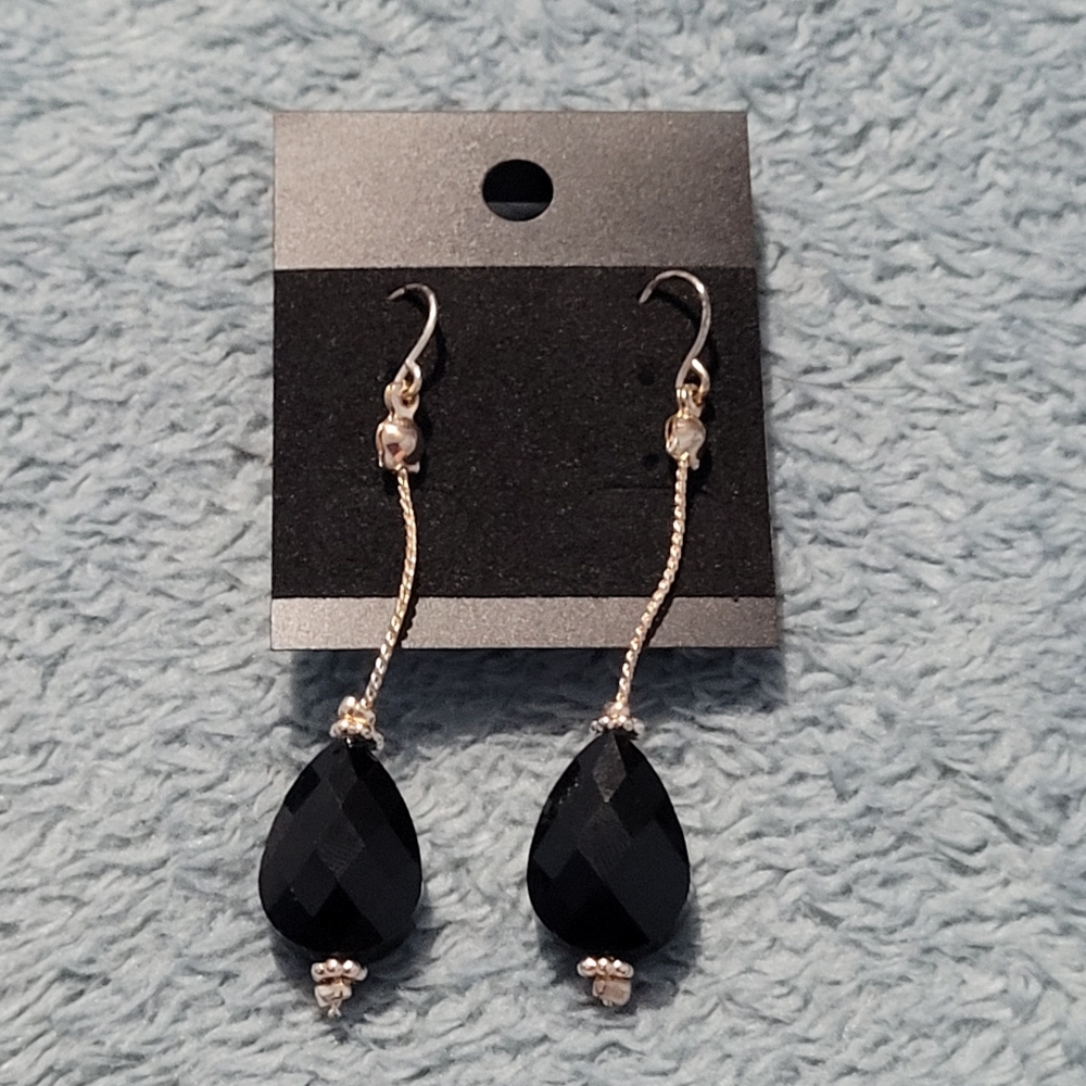 Elegant Black Drop Earrings